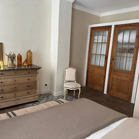 La Maison Du Tripot Bed & Breakfast