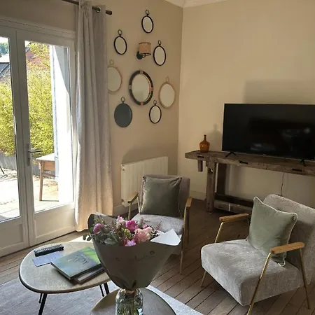 Bed & Breakfast La Maison Du Tripot