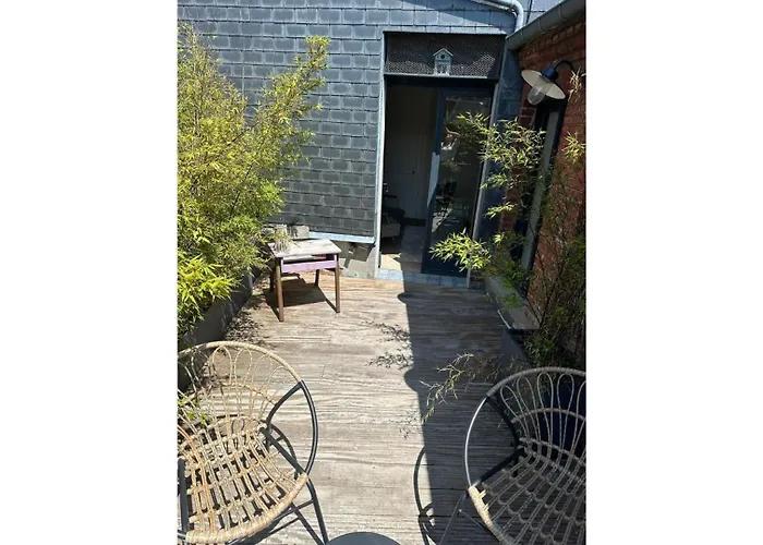 Bed & Breakfast La Maison Du Tripot 3*